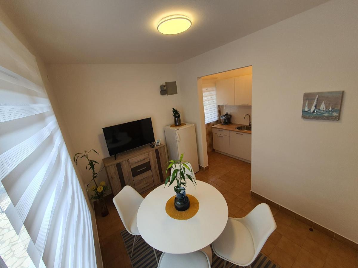 Apartments Luciana & Helena Pula Dış mekan fotoğraf