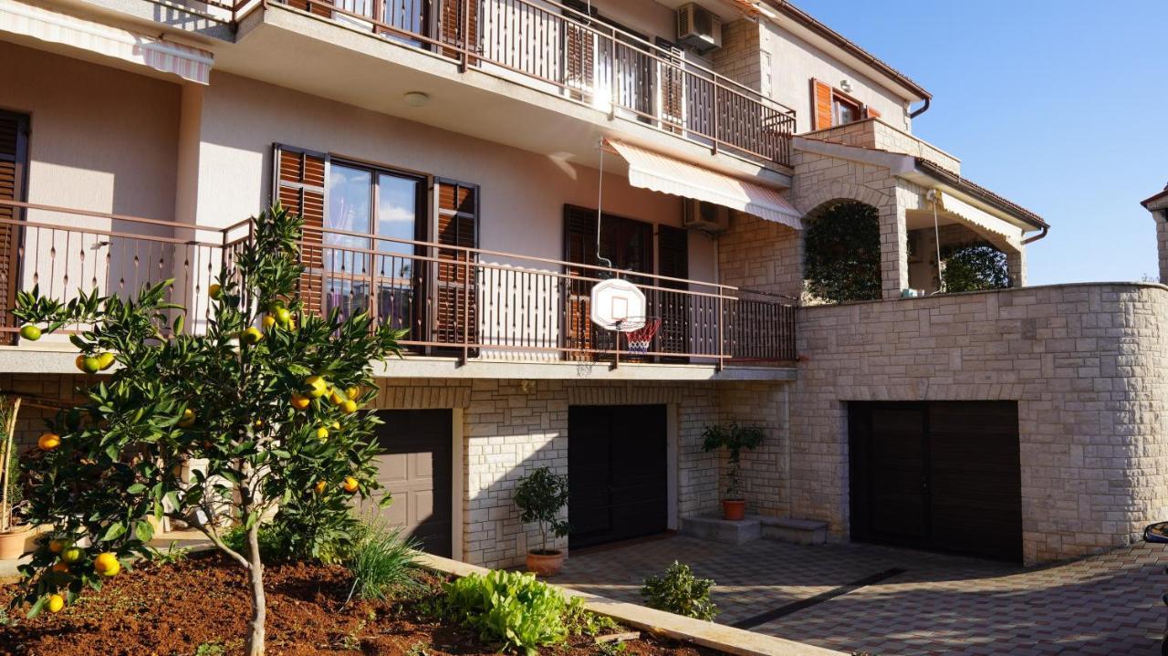 Apartments Luciana & Helena Pula Dış mekan fotoğraf